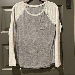 Long sleeve active top